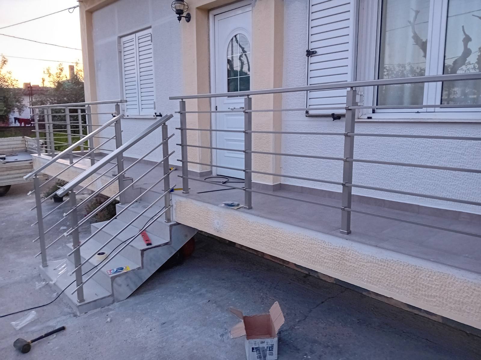 Αλουμίνια Αιτωλικό | Καραγιάννης | Κάγκελα βεράντας (2)